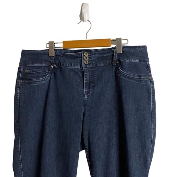 Torrid Women's High Waisted Skinny Denim Jeans - Picture 2 of 7